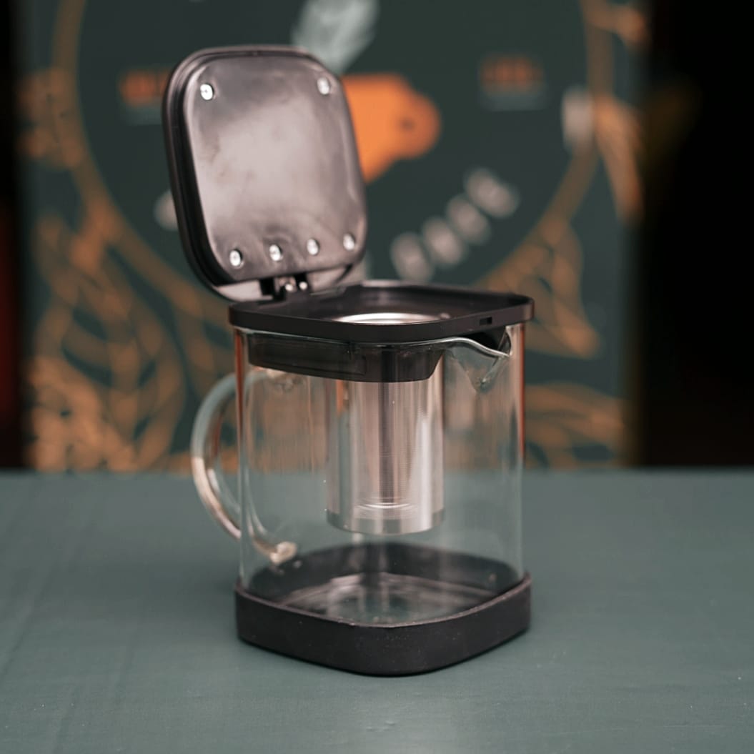 Jarra infusora cuadrada con filtro metálico 600 ml