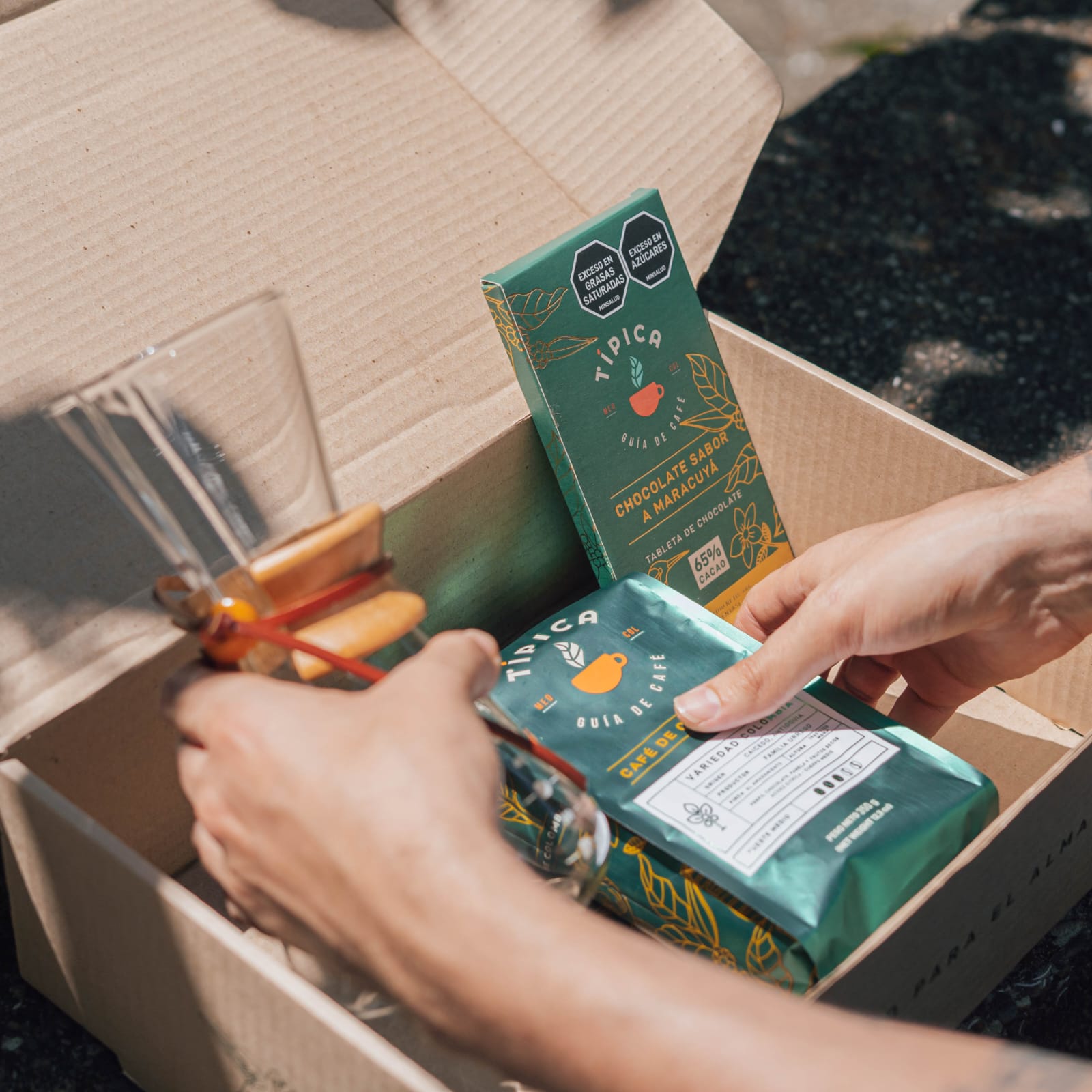 Kit tipo Chemex + café tradicional + Chocolate