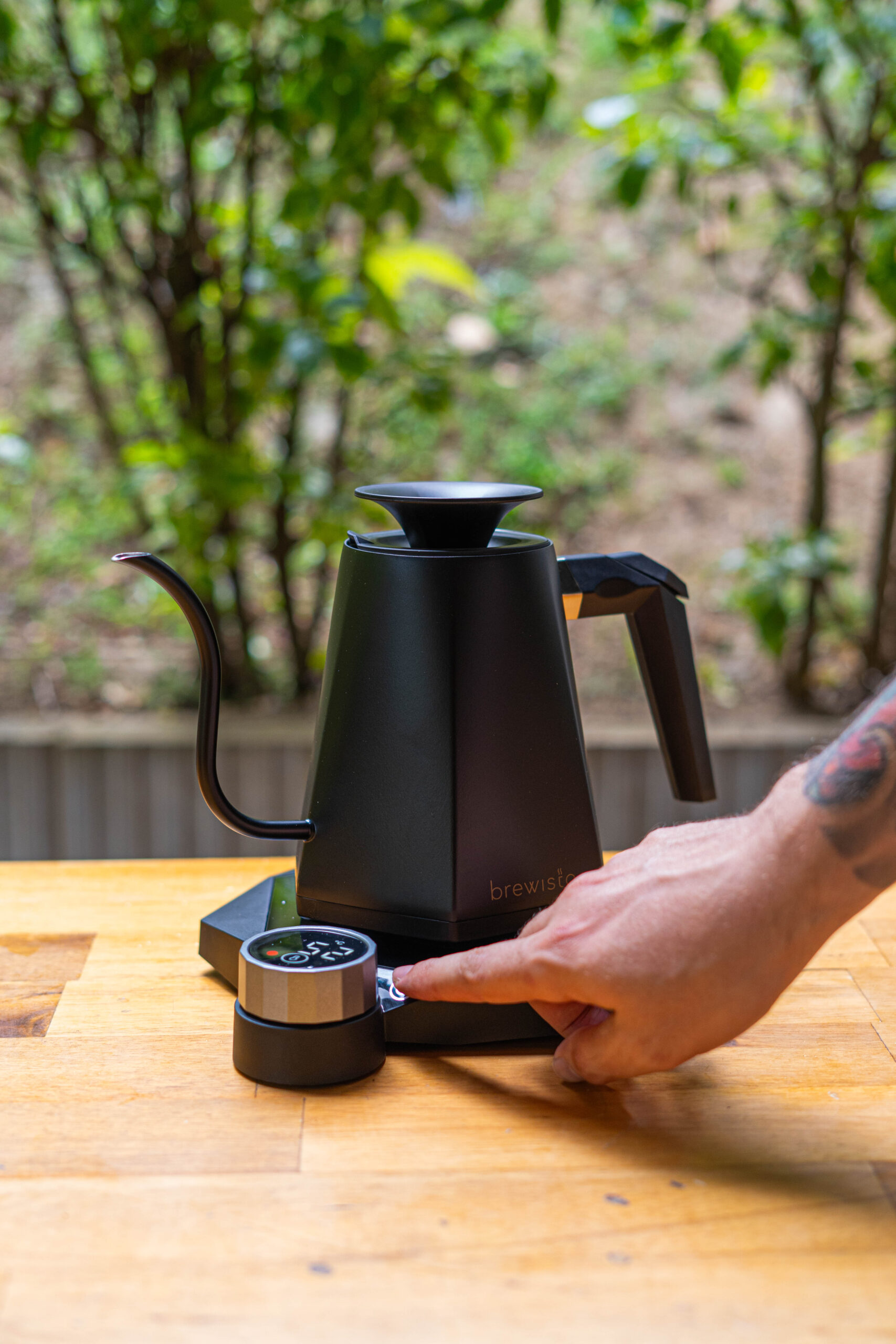 Tetera Brewista Negra con temporizador